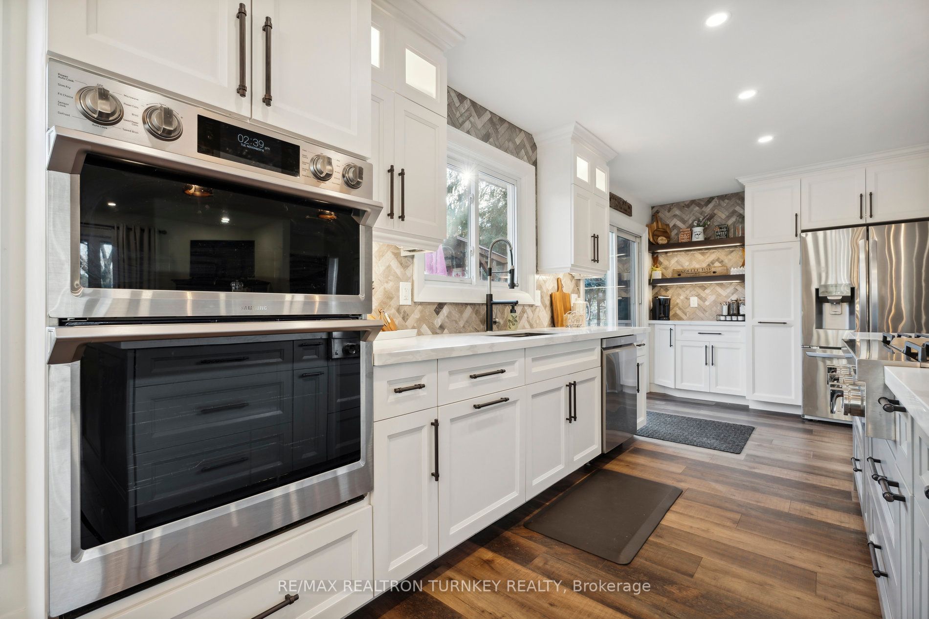 11 Wright Dr
