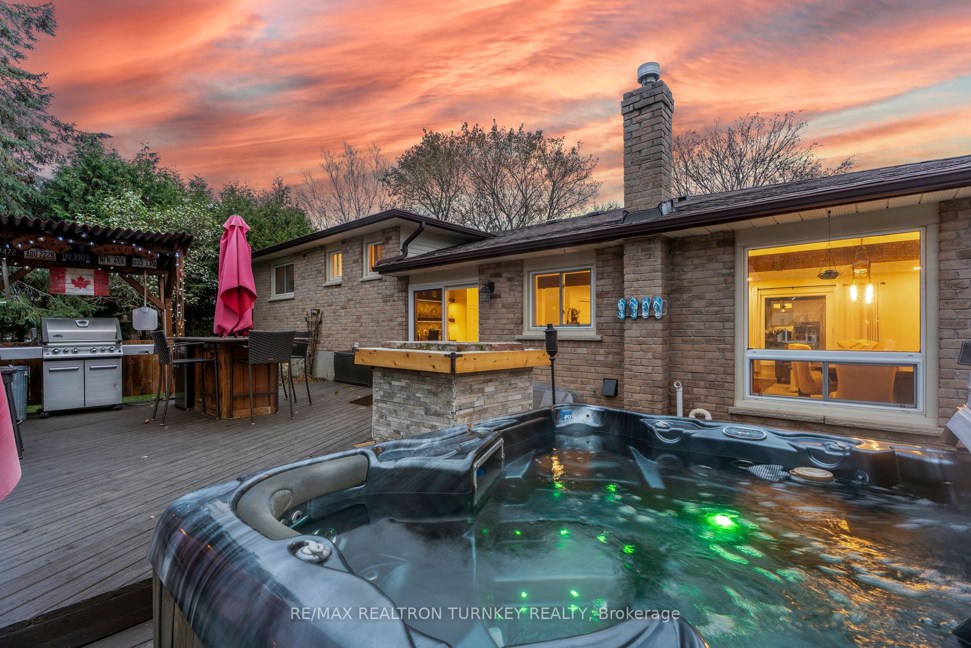 11 Wright Dr