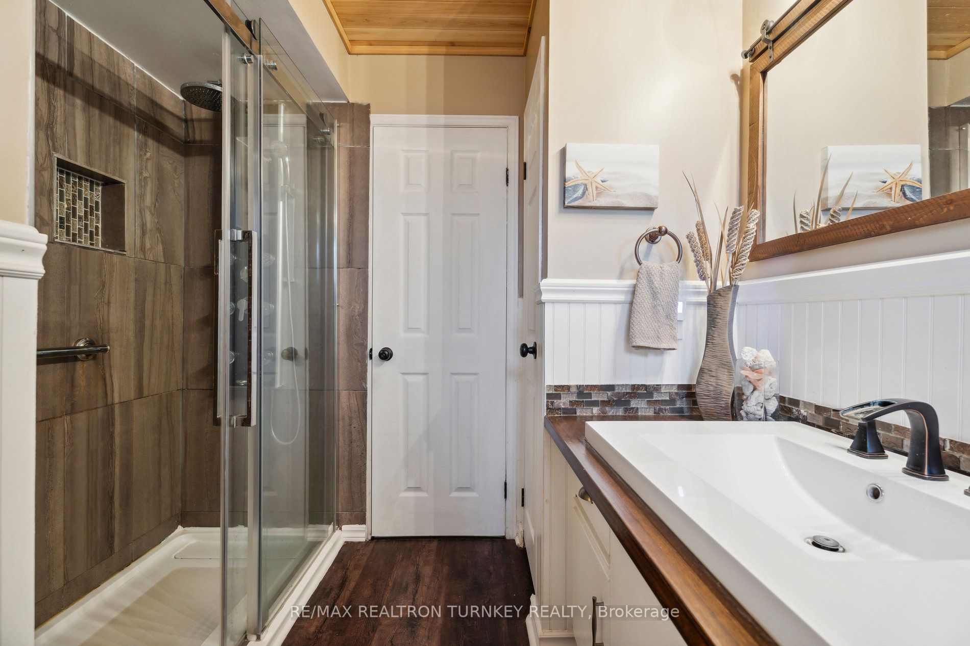 11 Wright Dr