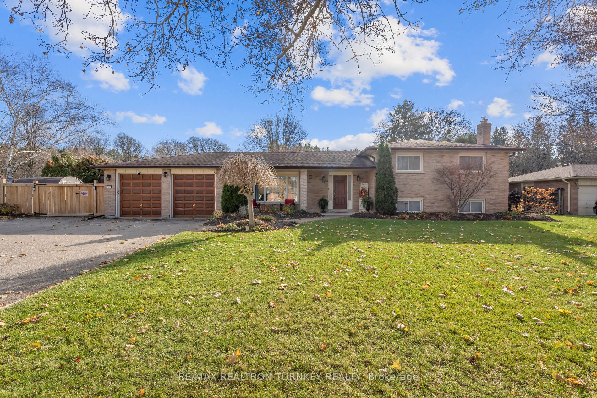 11 Wright Dr