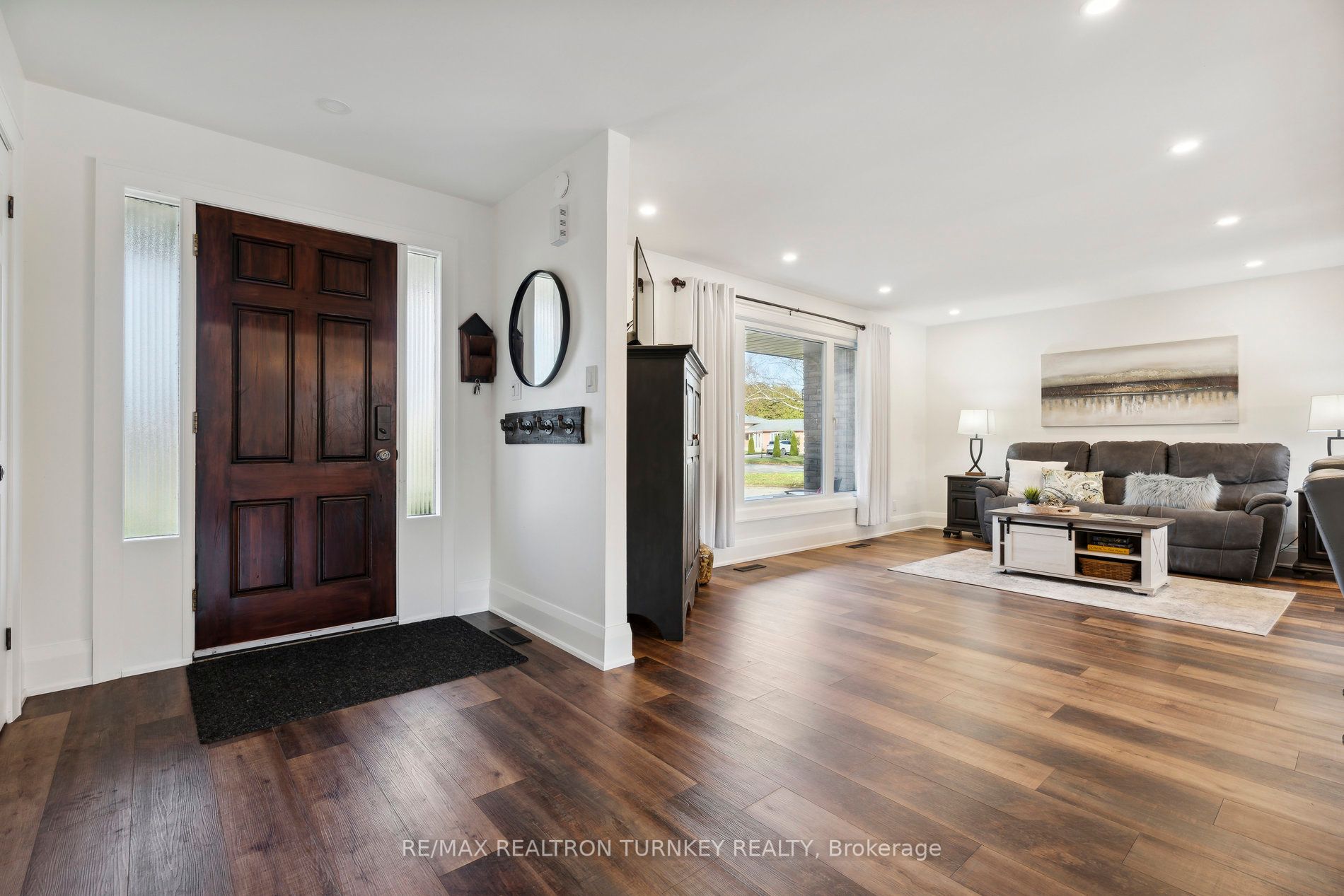 11 Wright Dr