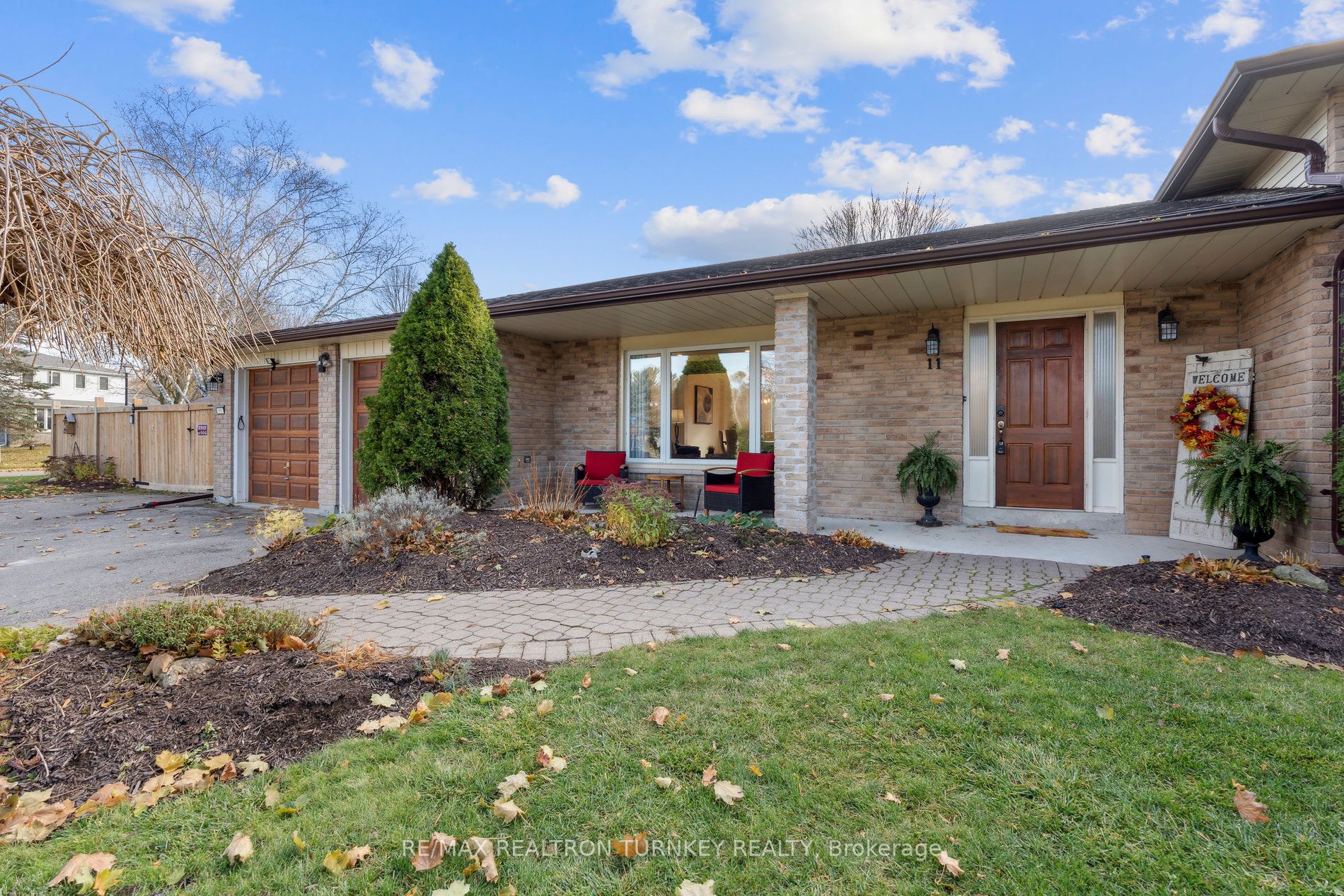 11 Wright Dr
