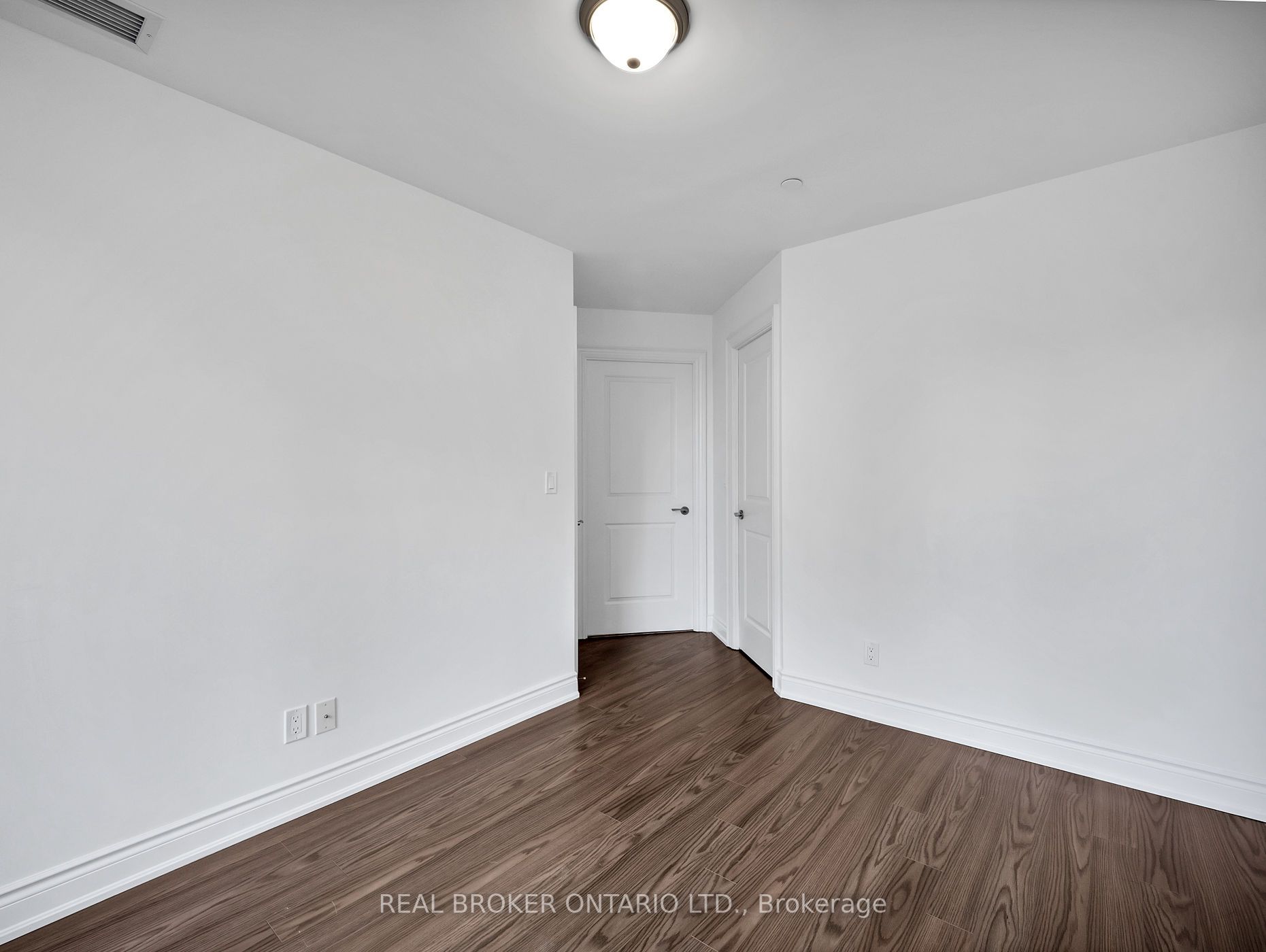 89 South Town Centre Blvd, #601