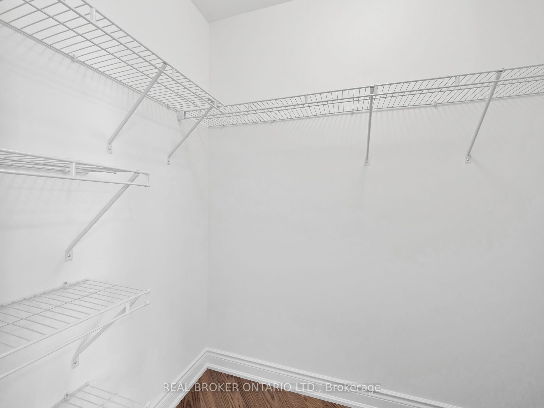 89 South Town Centre Blvd, #601