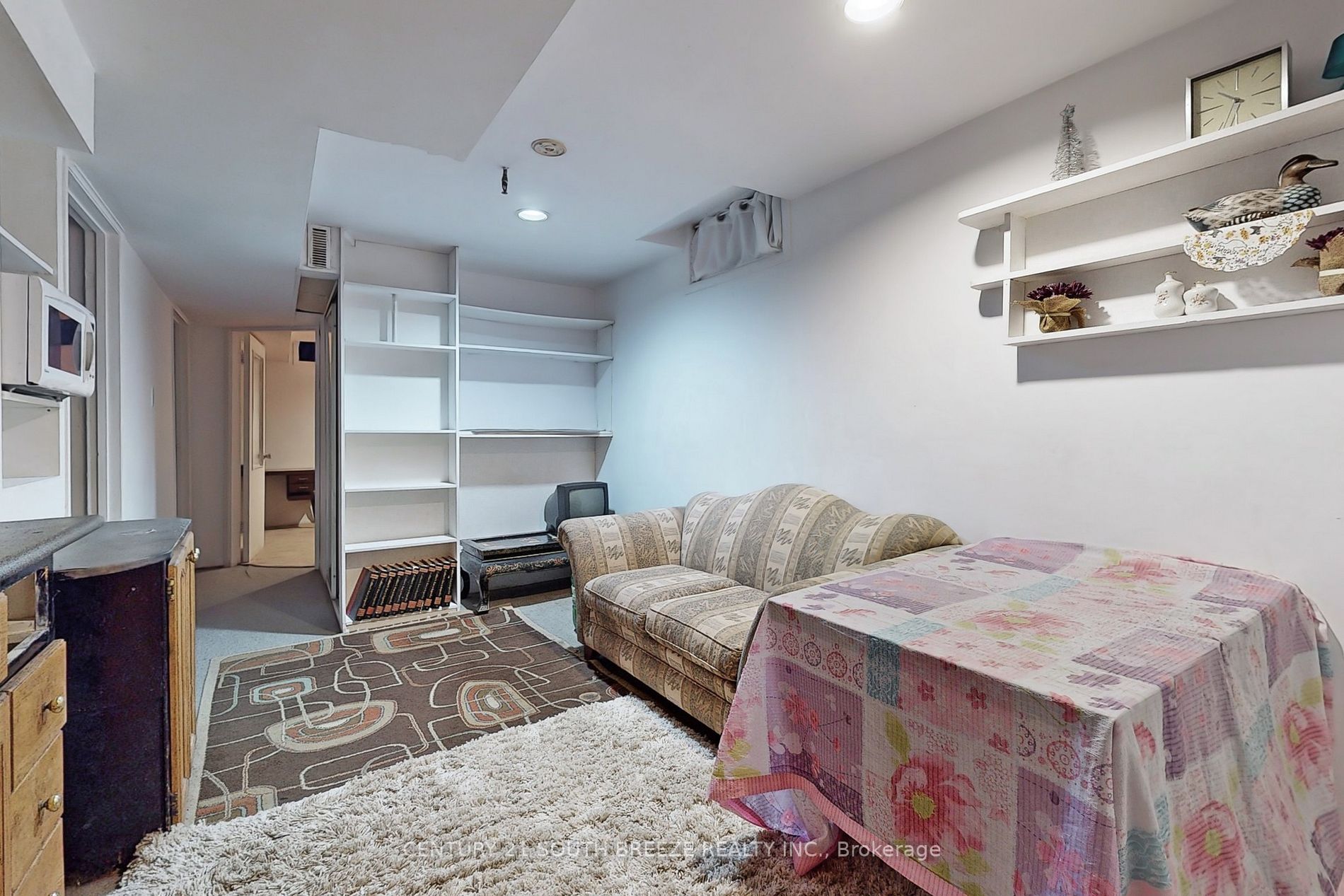 18 Joanna Cres