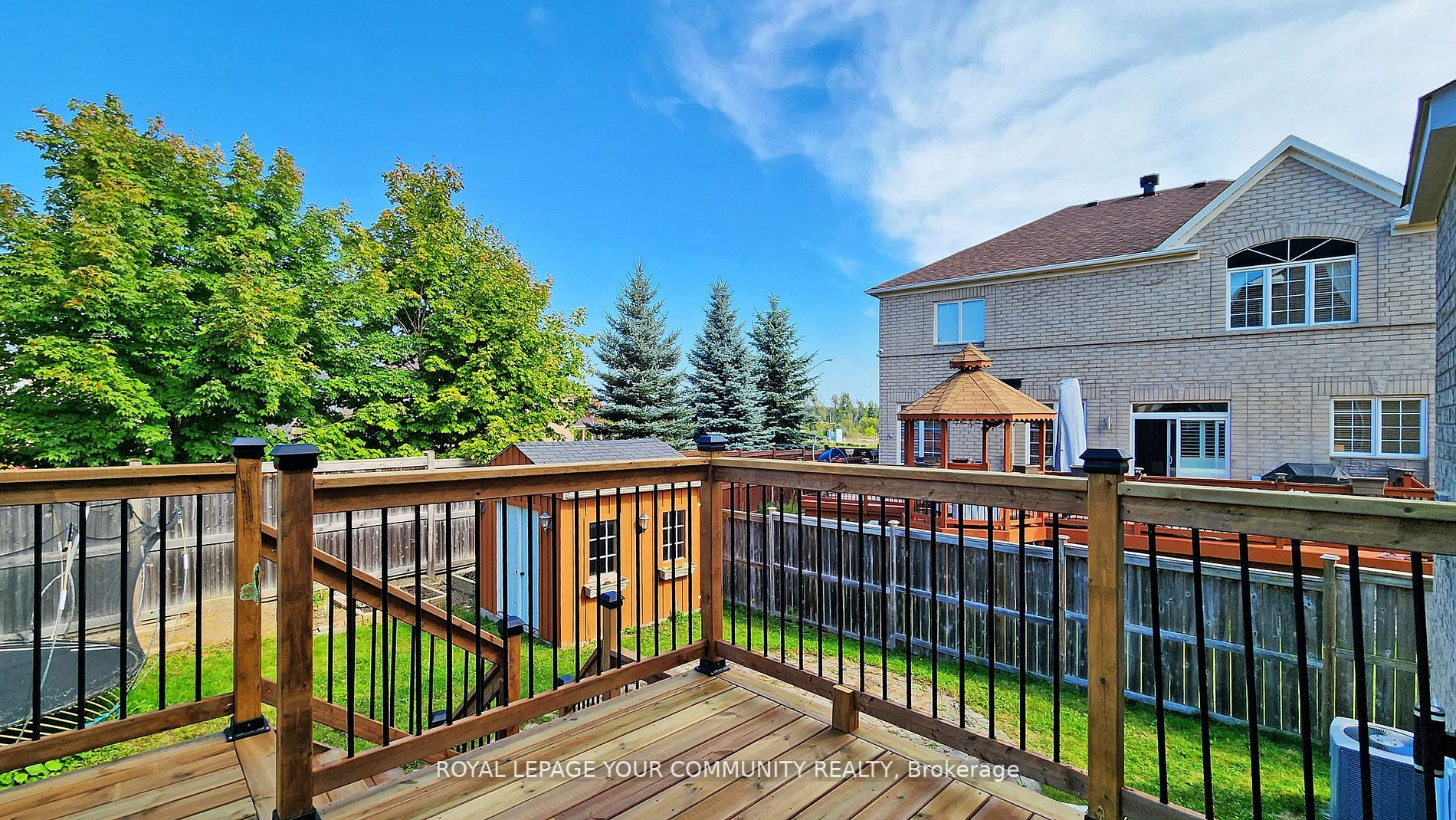 8 Candlewood Crt
