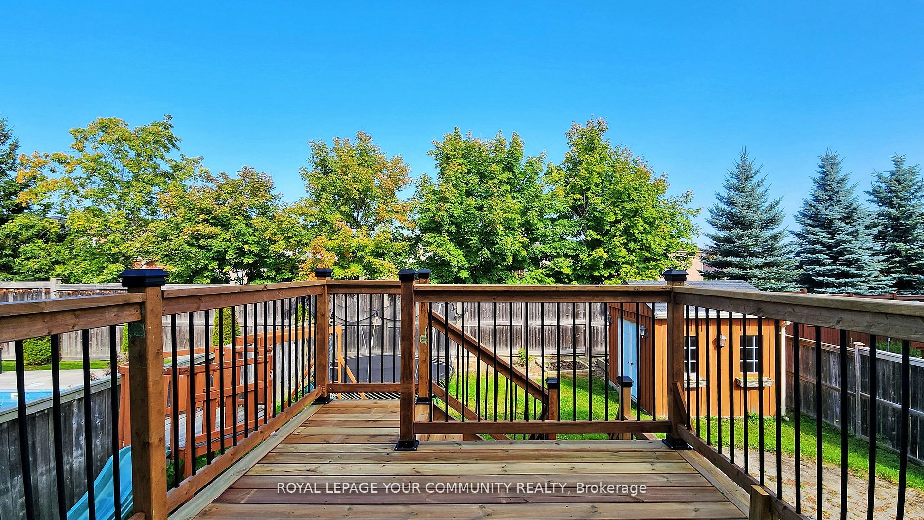 8 Candlewood Crt