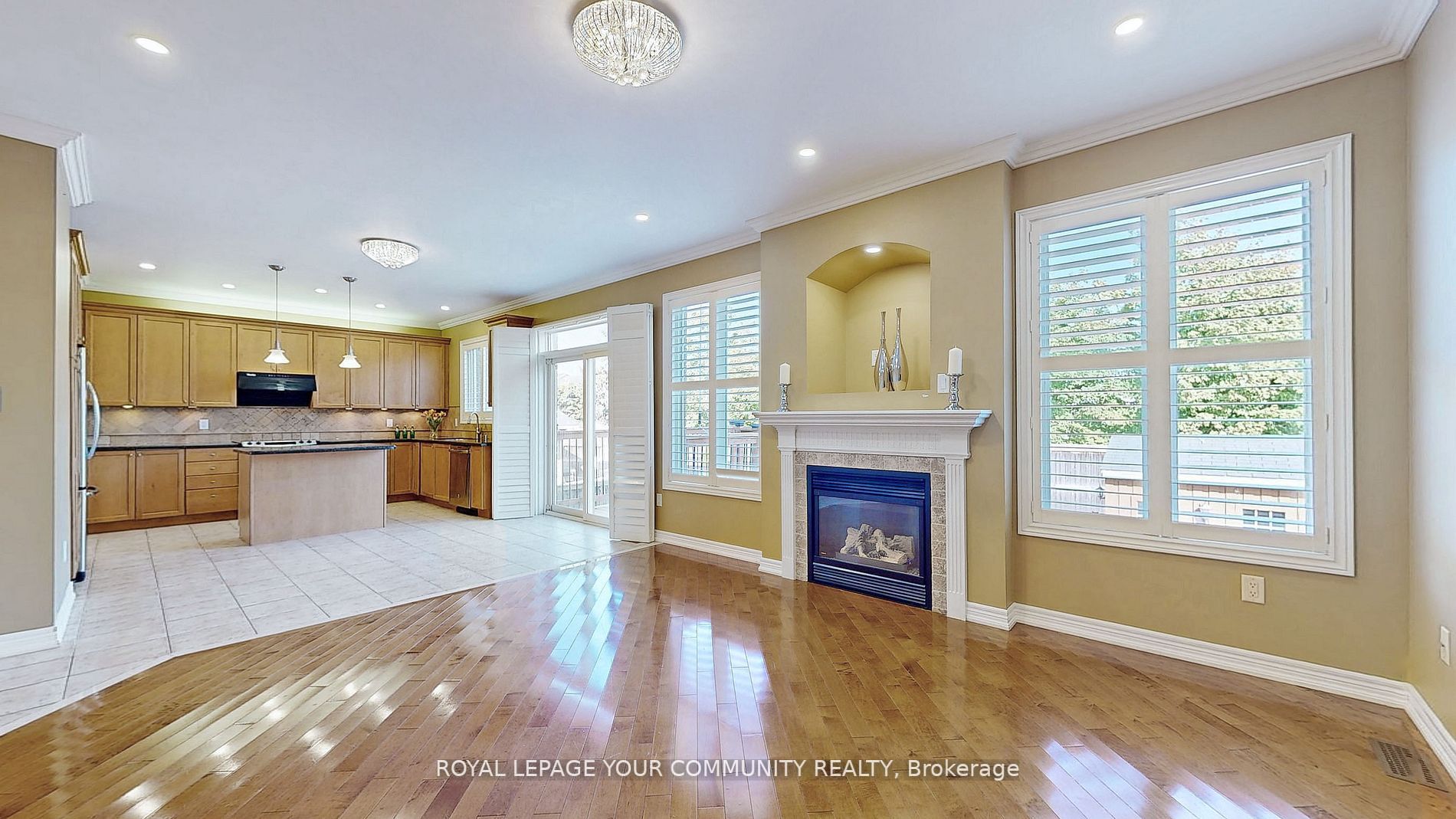 8 Candlewood Crt