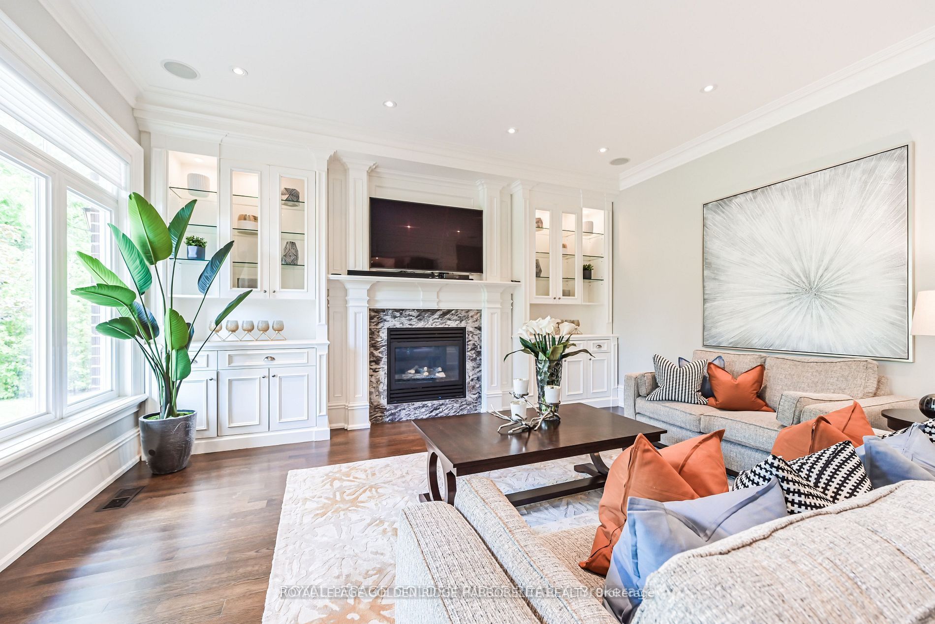 148 Hillsview Dr