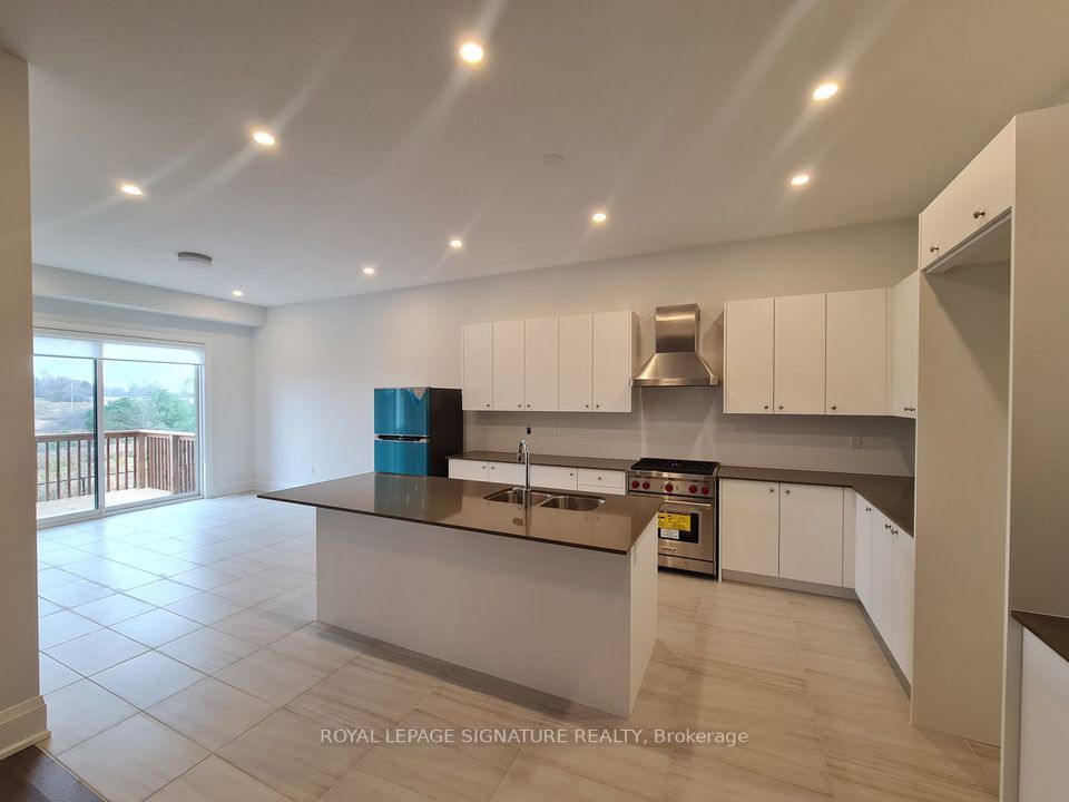 563 Kleinburg Summit Way, #Upper
