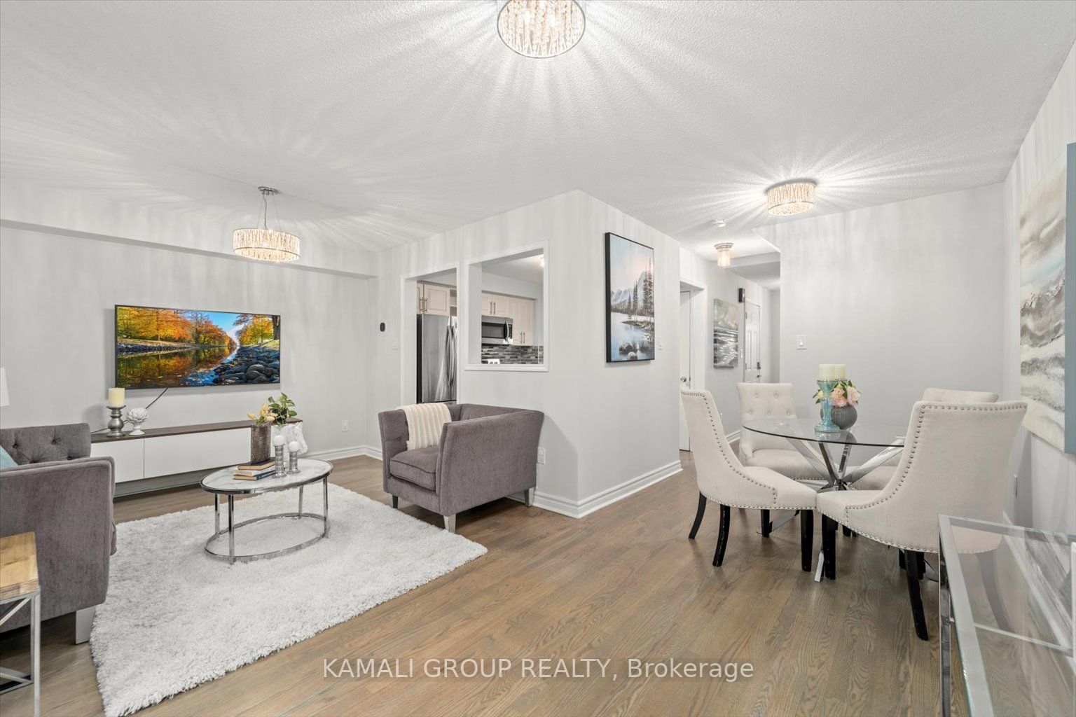 682 Gibney Cres, #17