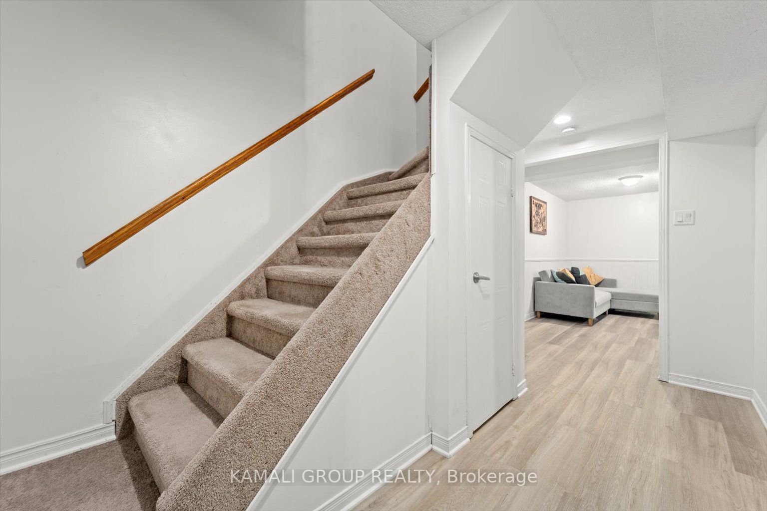 682 Gibney Cres, #17