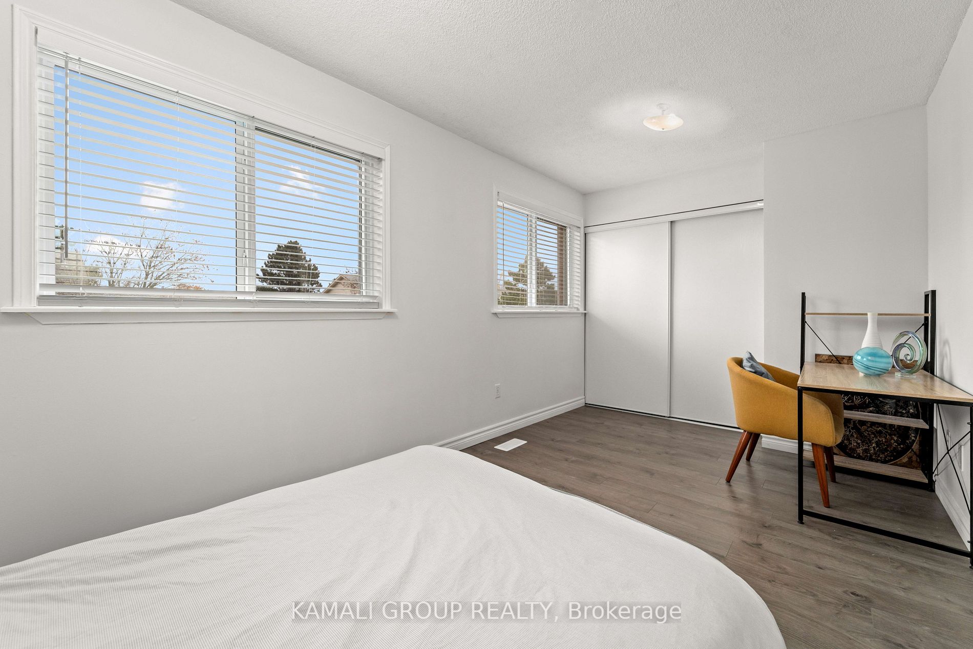 682 Gibney Cres, #17