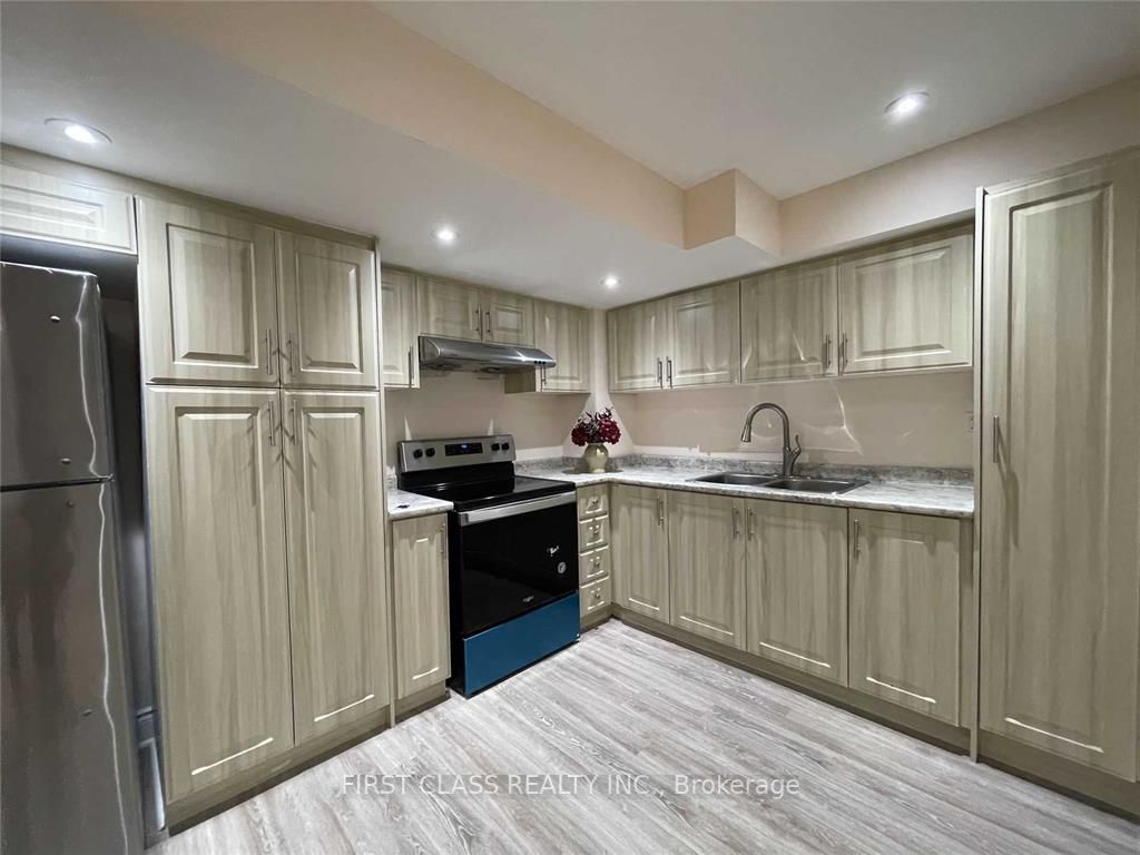 8 Storybook Cres