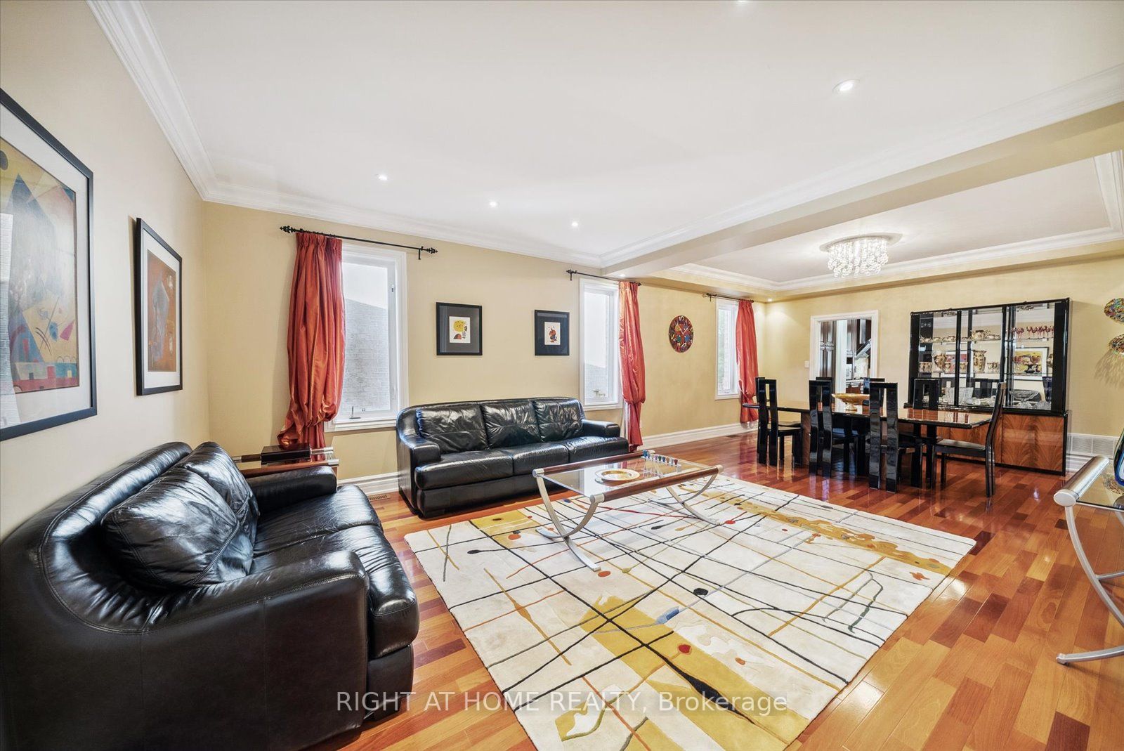77 Auburndale Dr