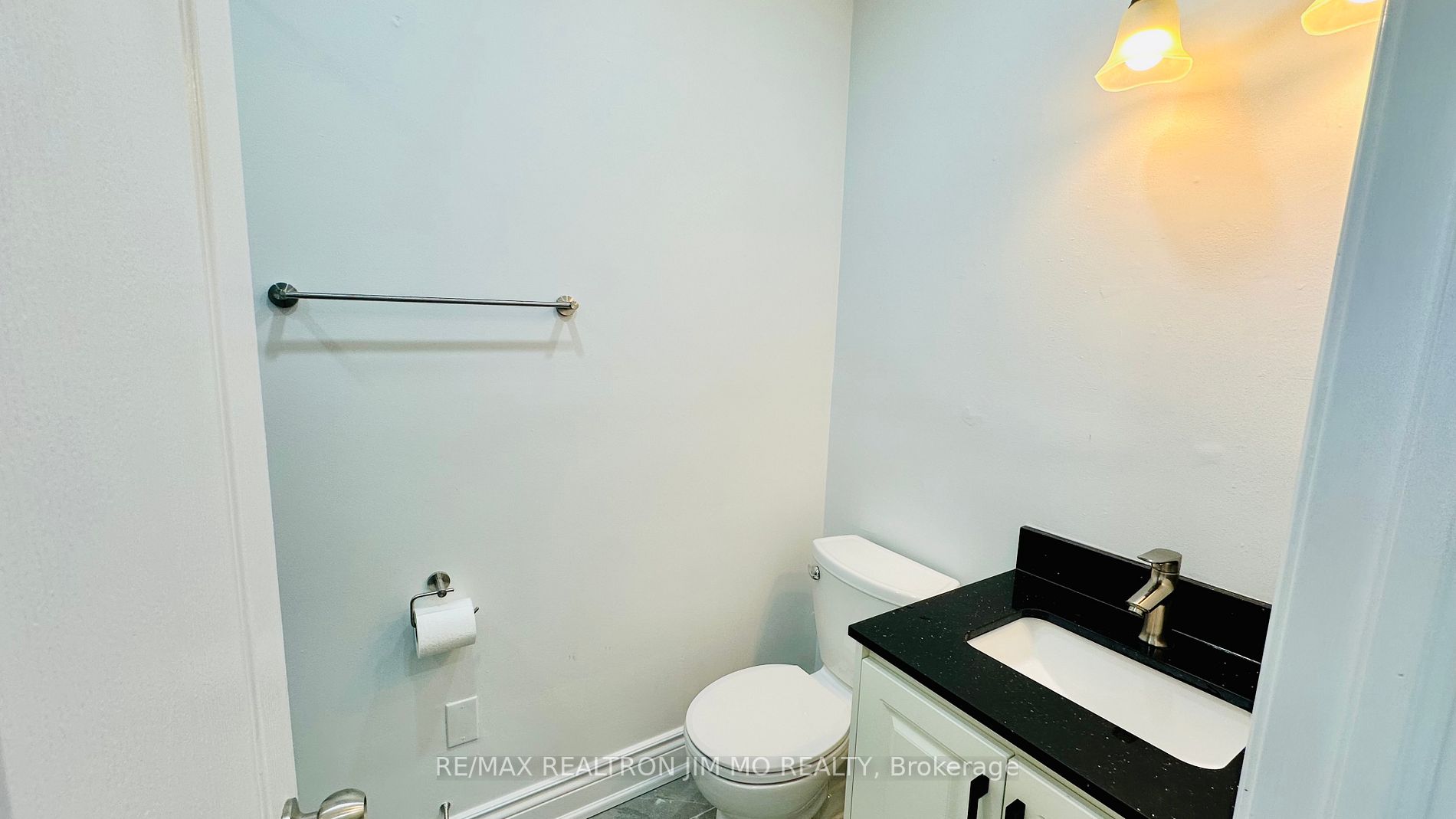 90 Boothbay Cres, #Upper