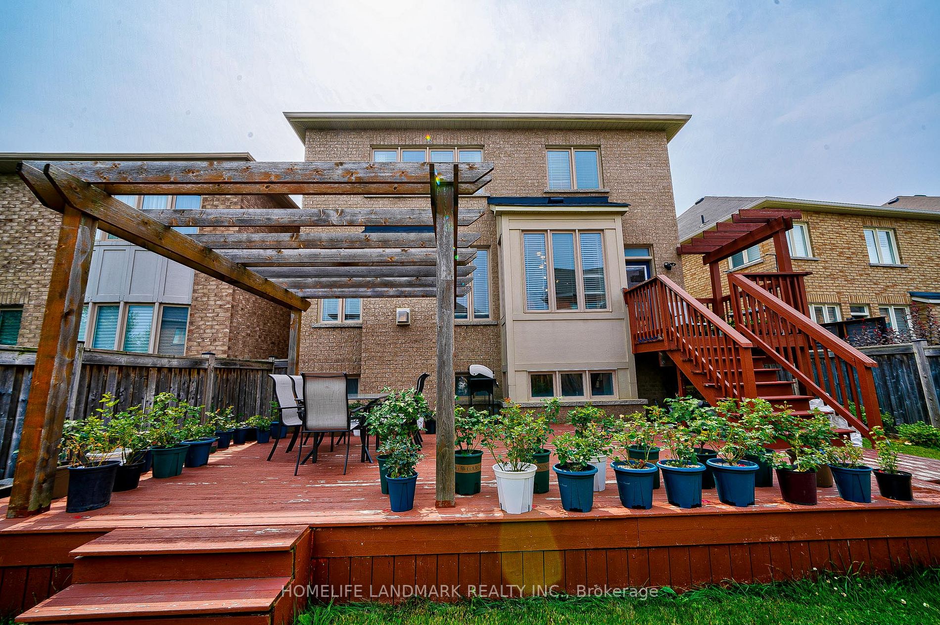 35 Yakefarm Blvd