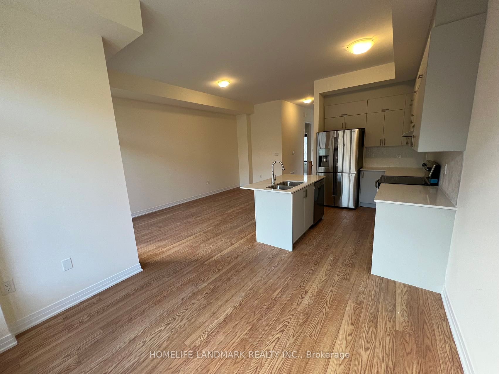 62 De La Roche Drive