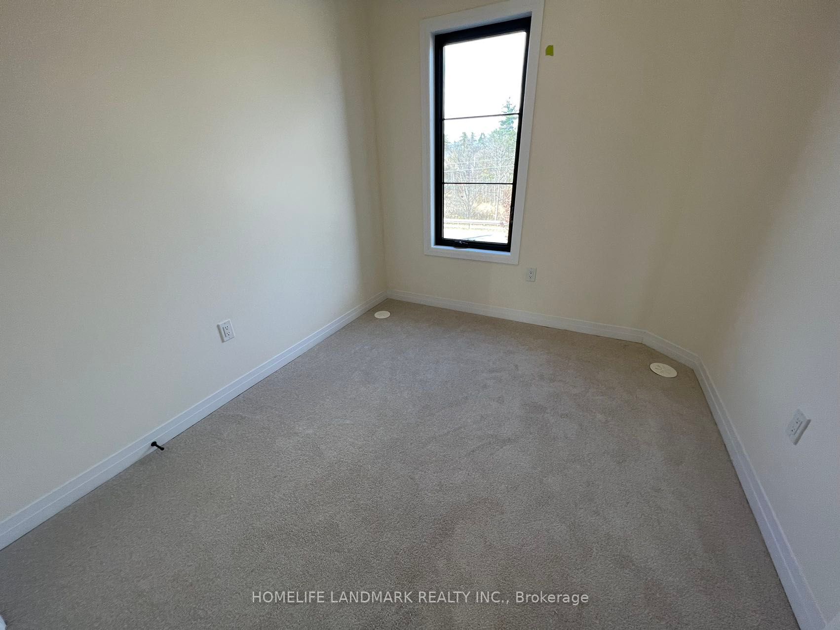 62 De La Roche Drive