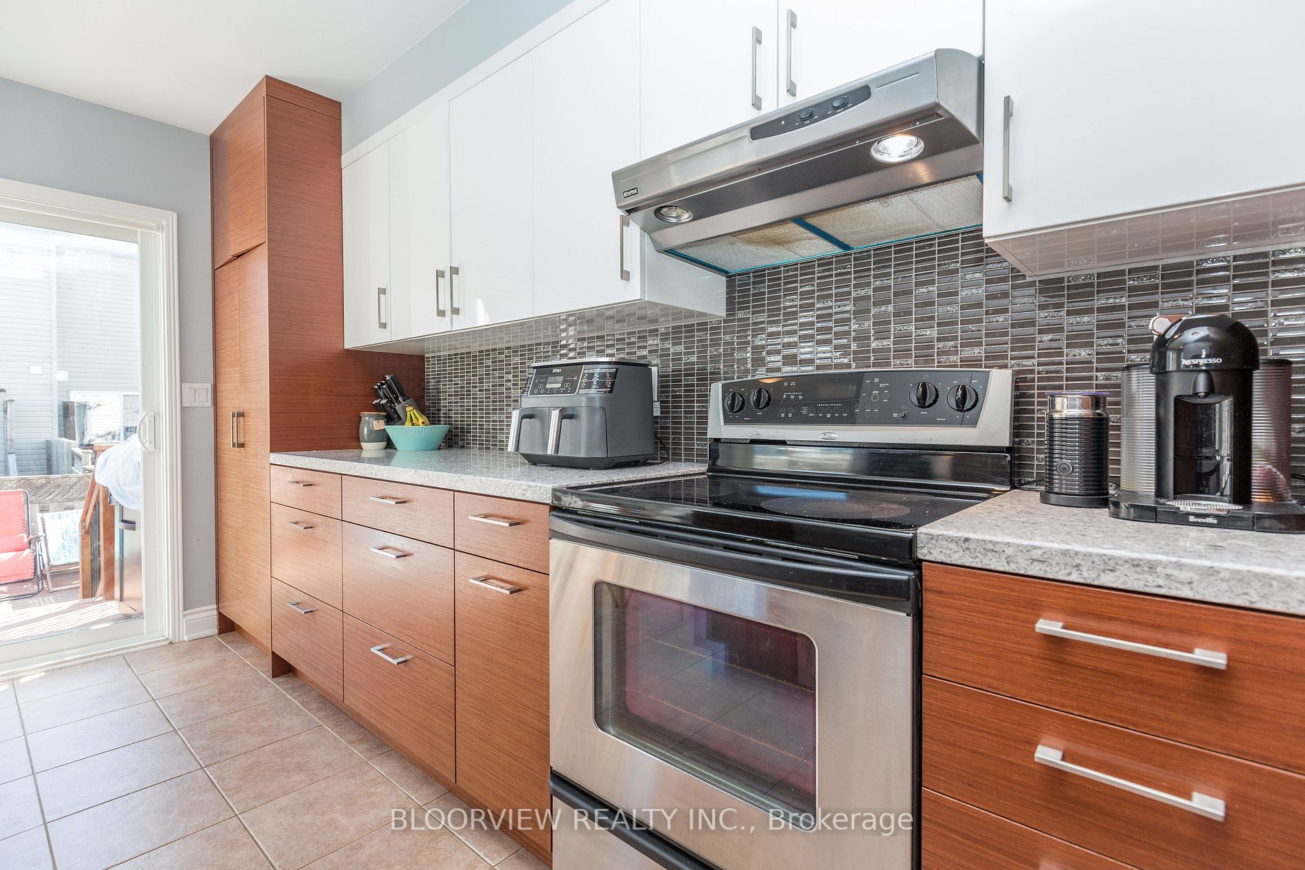 7 Marshview Ave