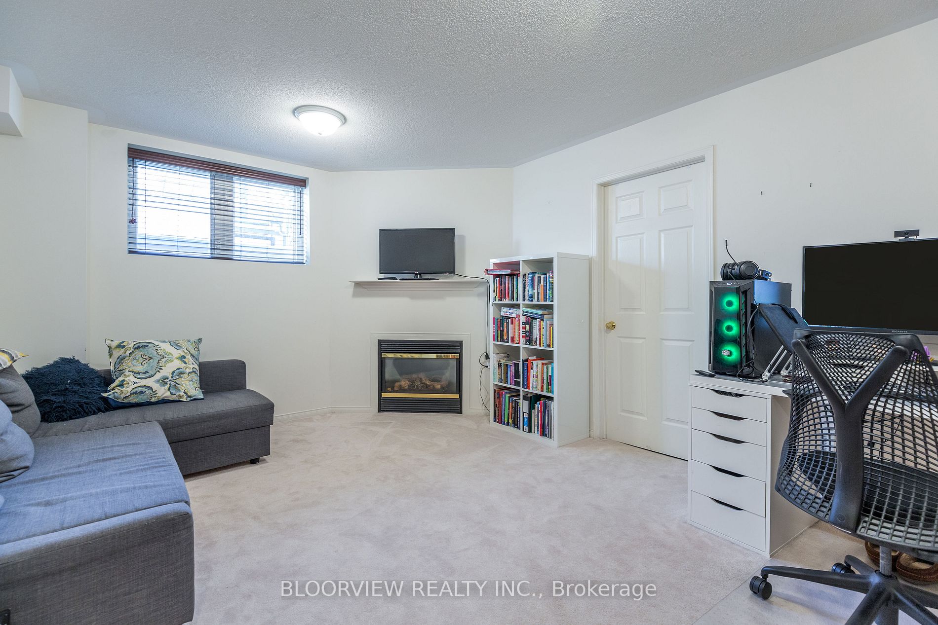 7 Marshview Ave
