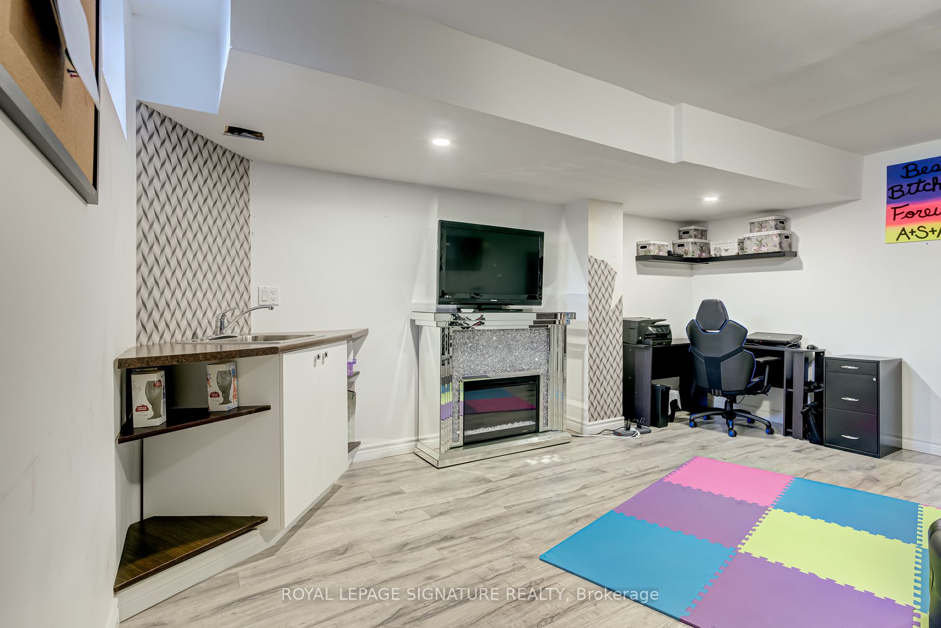 43 Donnan Dr