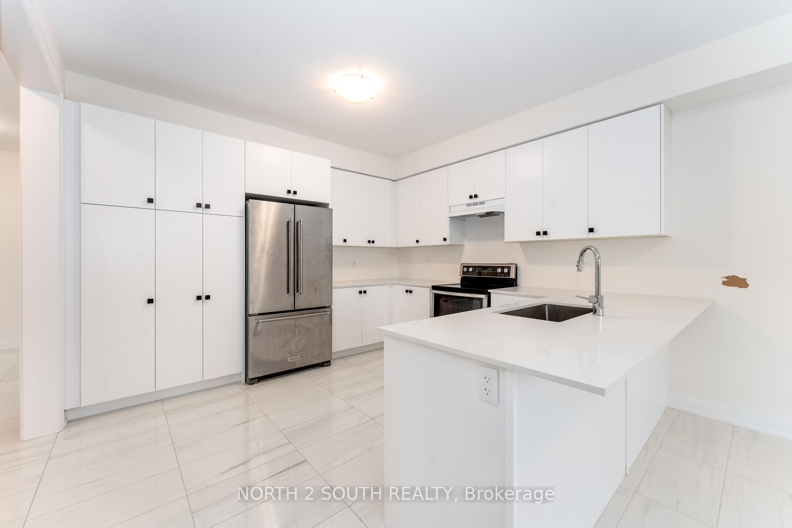 146 Ferragine Cres