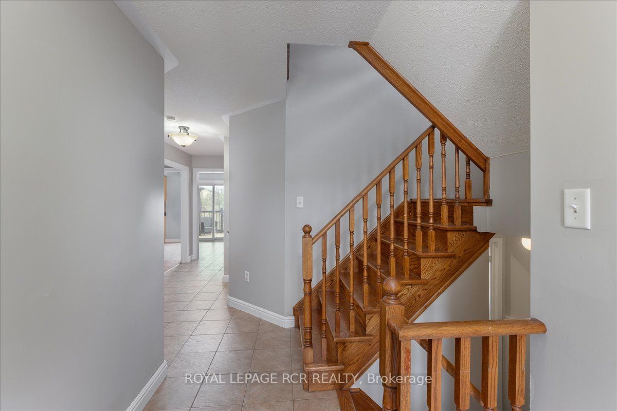 9 Cheltonwood Crt