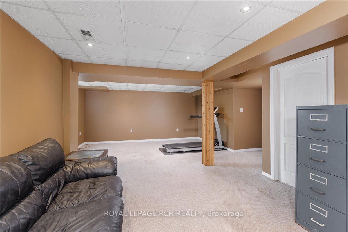 9 Cheltonwood Crt