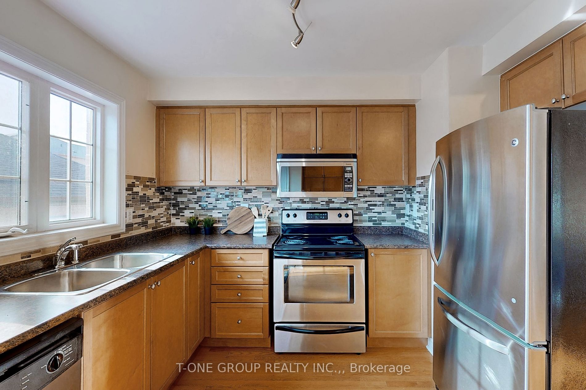 59 Shady Oaks Ave