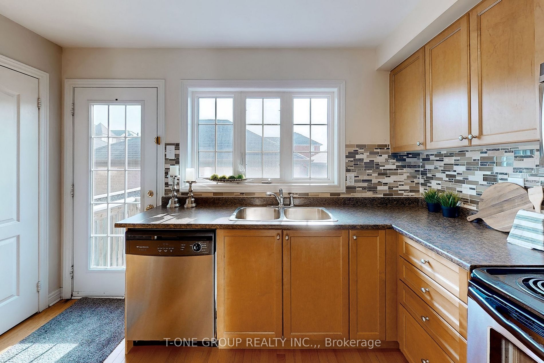 59 Shady Oaks Ave