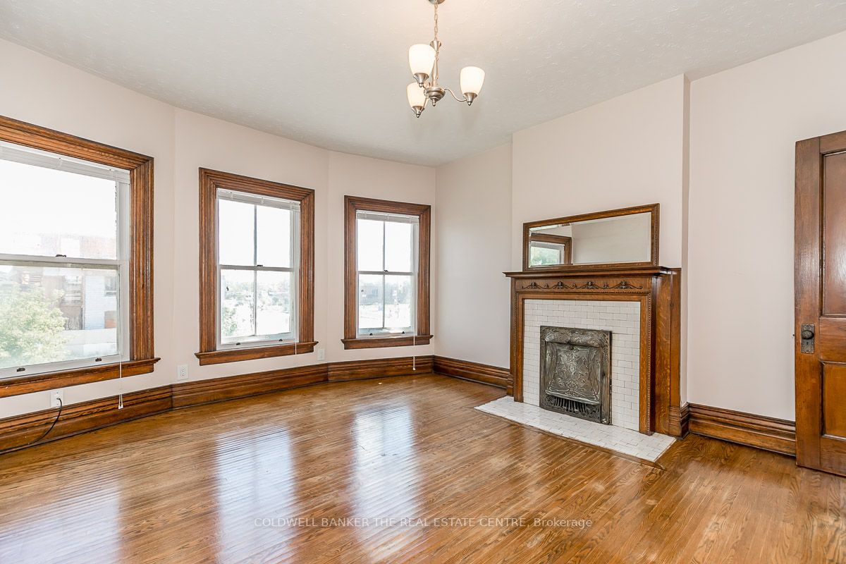 415 Davis Dr, #Upper