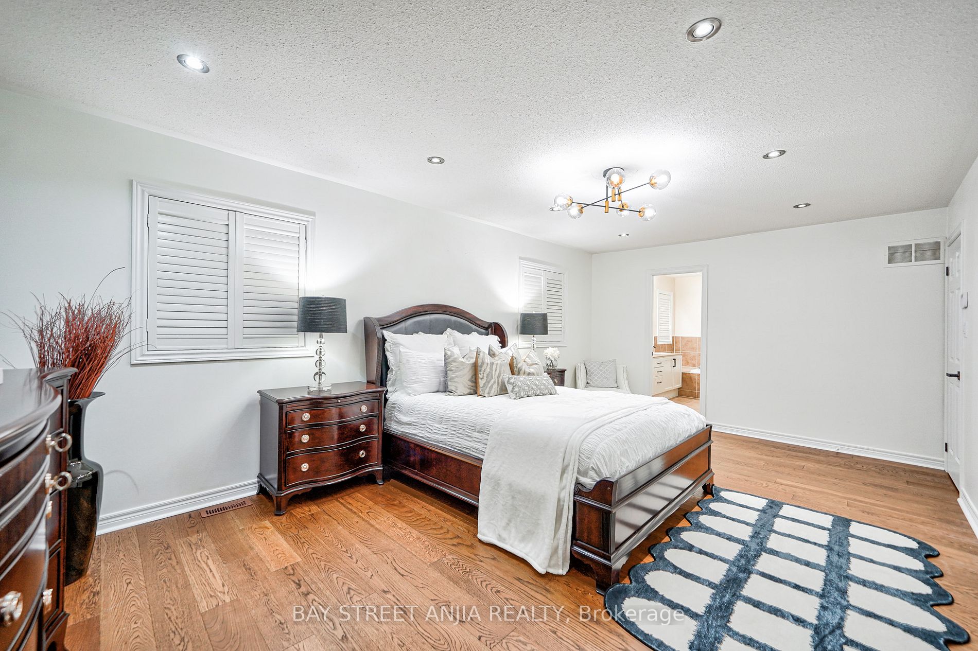 274 Fred Mclaren Blvd