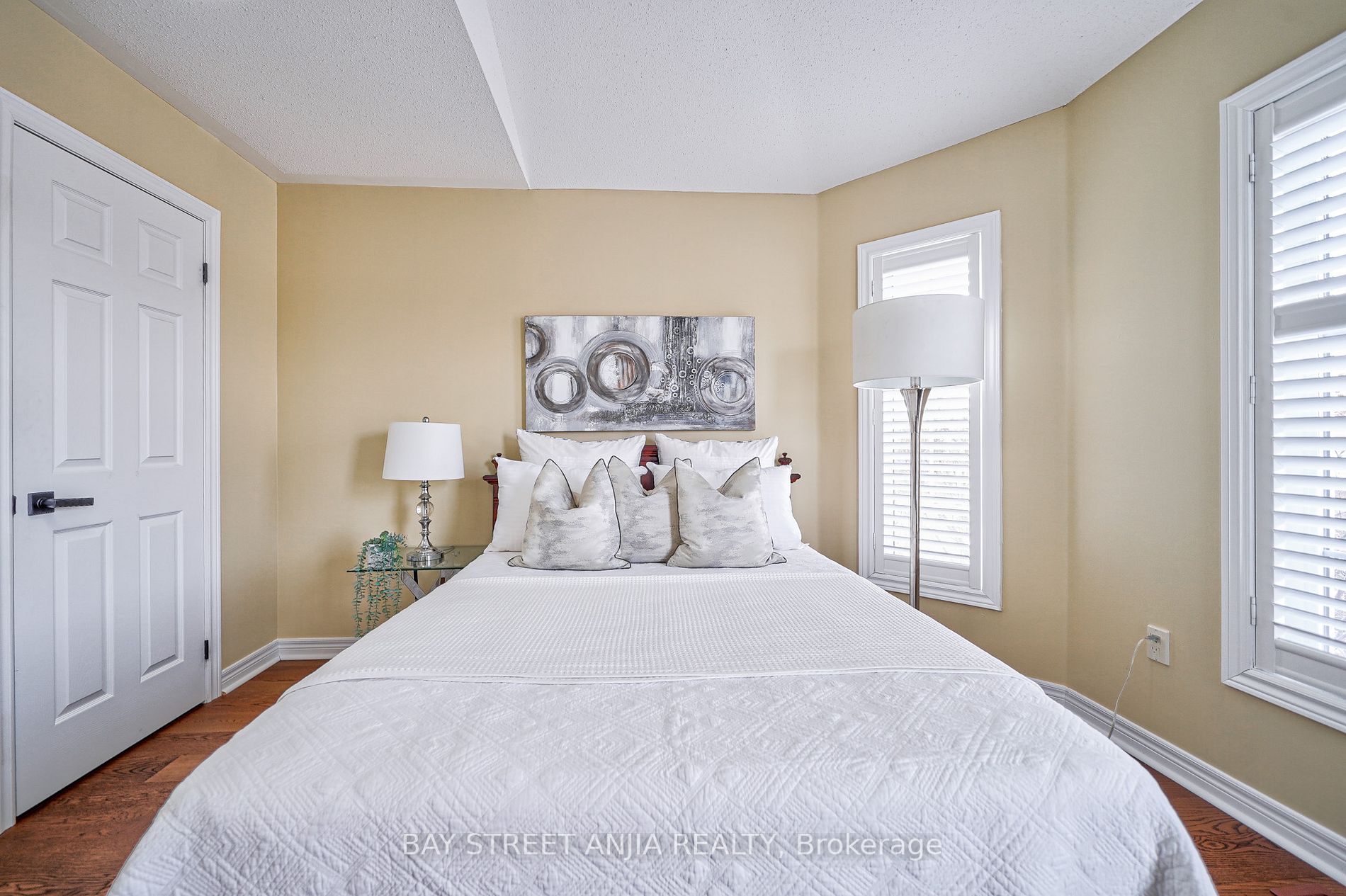274 Fred Mclaren Blvd