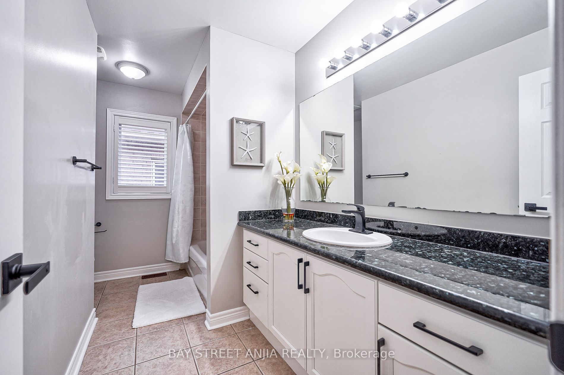 274 Fred Mclaren Blvd