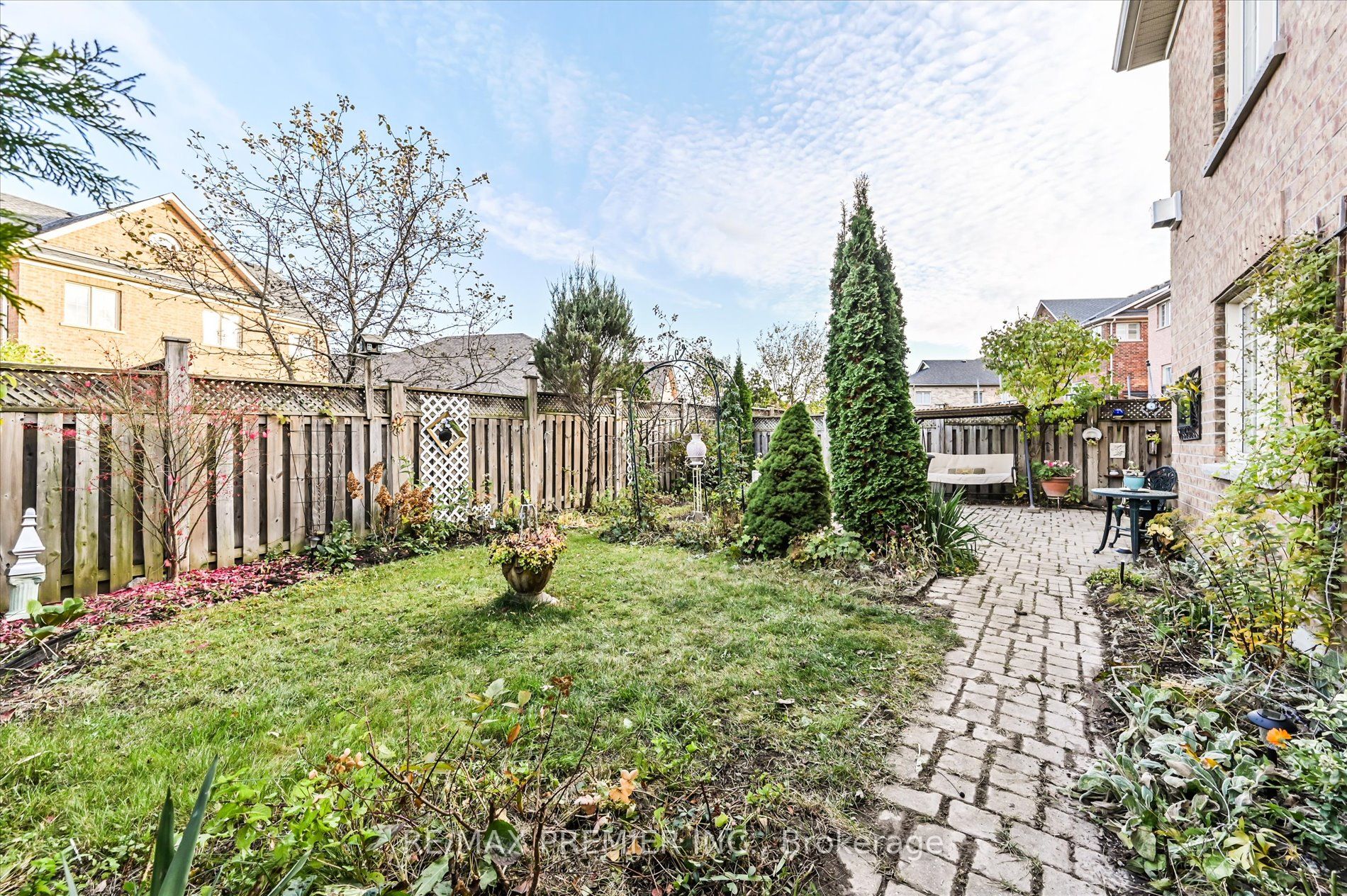 39 Donzi Lane