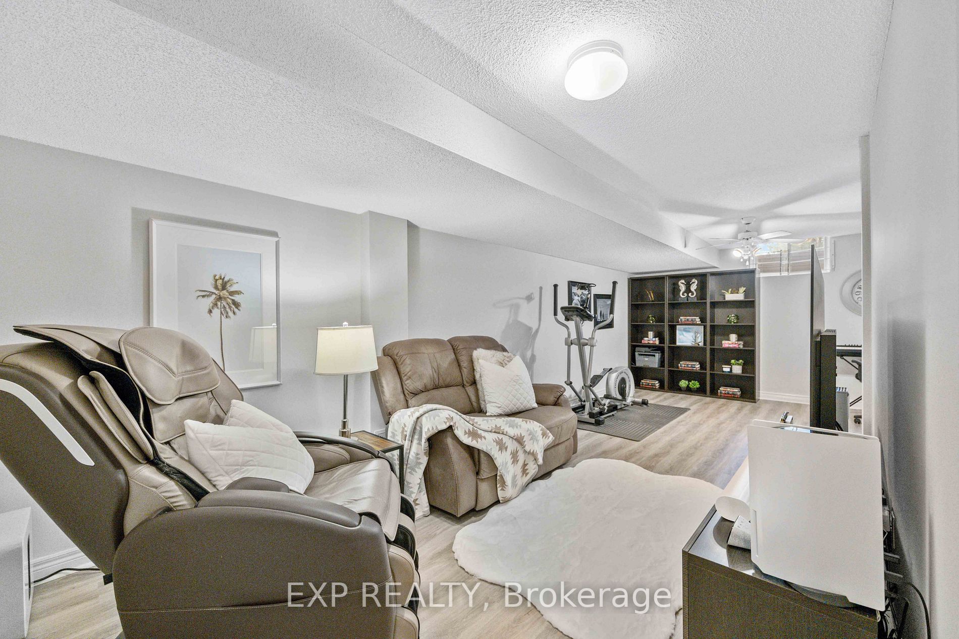24 Marmill Way, #15
