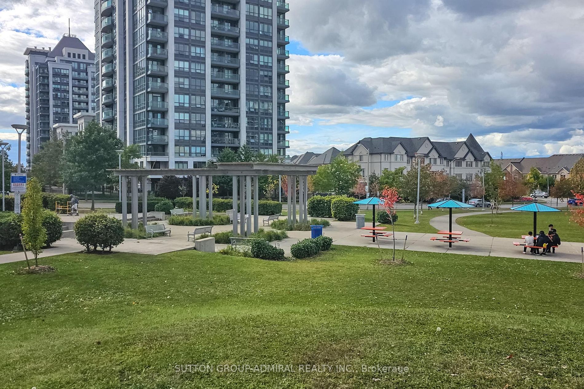 7 North Park Rd, #801