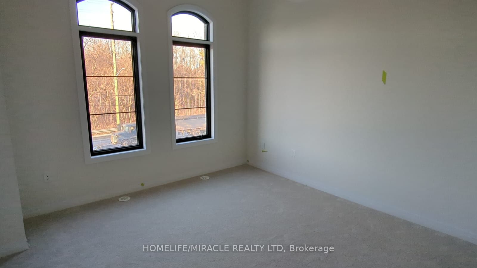 70 De La Roche Dr