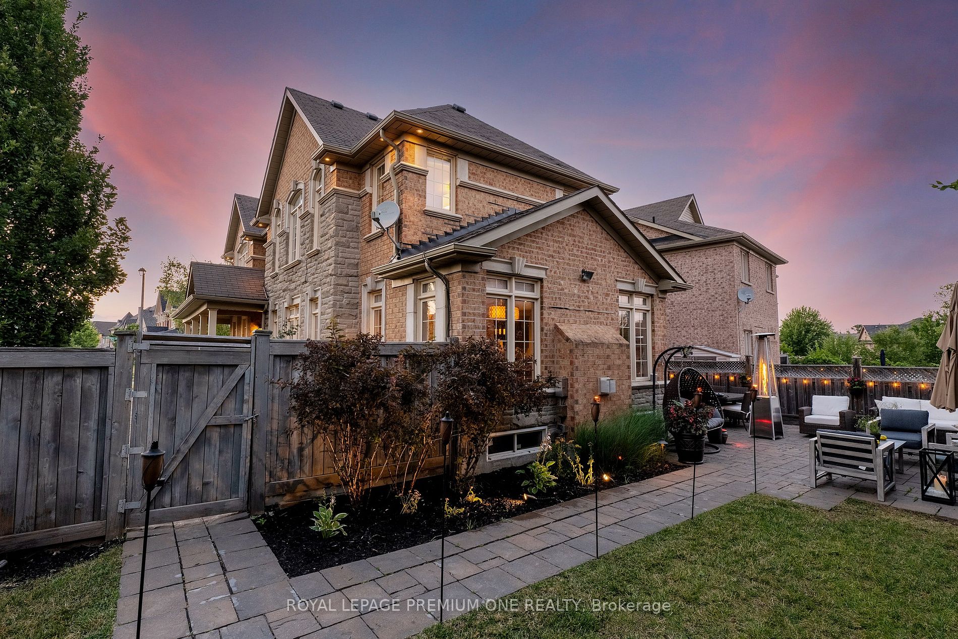 266 Rivermill Cres