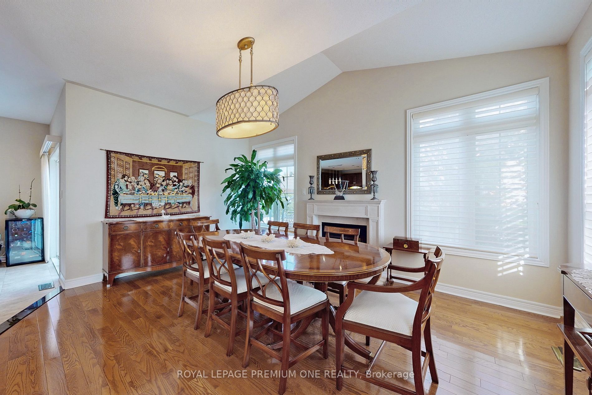266 Rivermill Cres