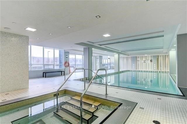 7171 Yonge St, #1202