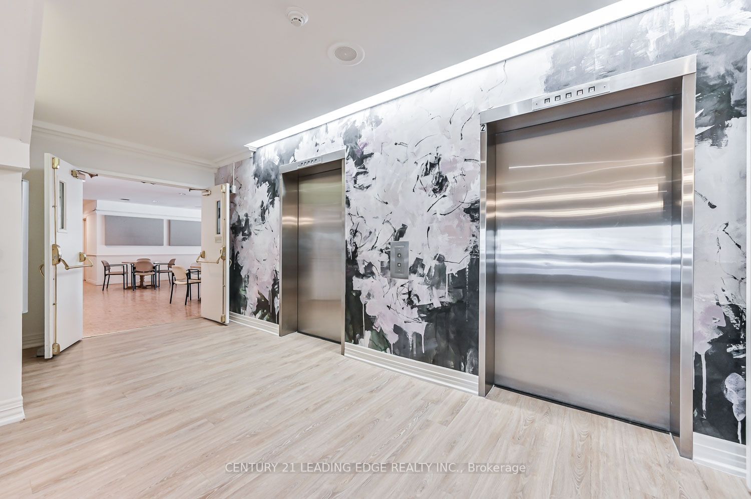 100 Anna Russell Way, #203