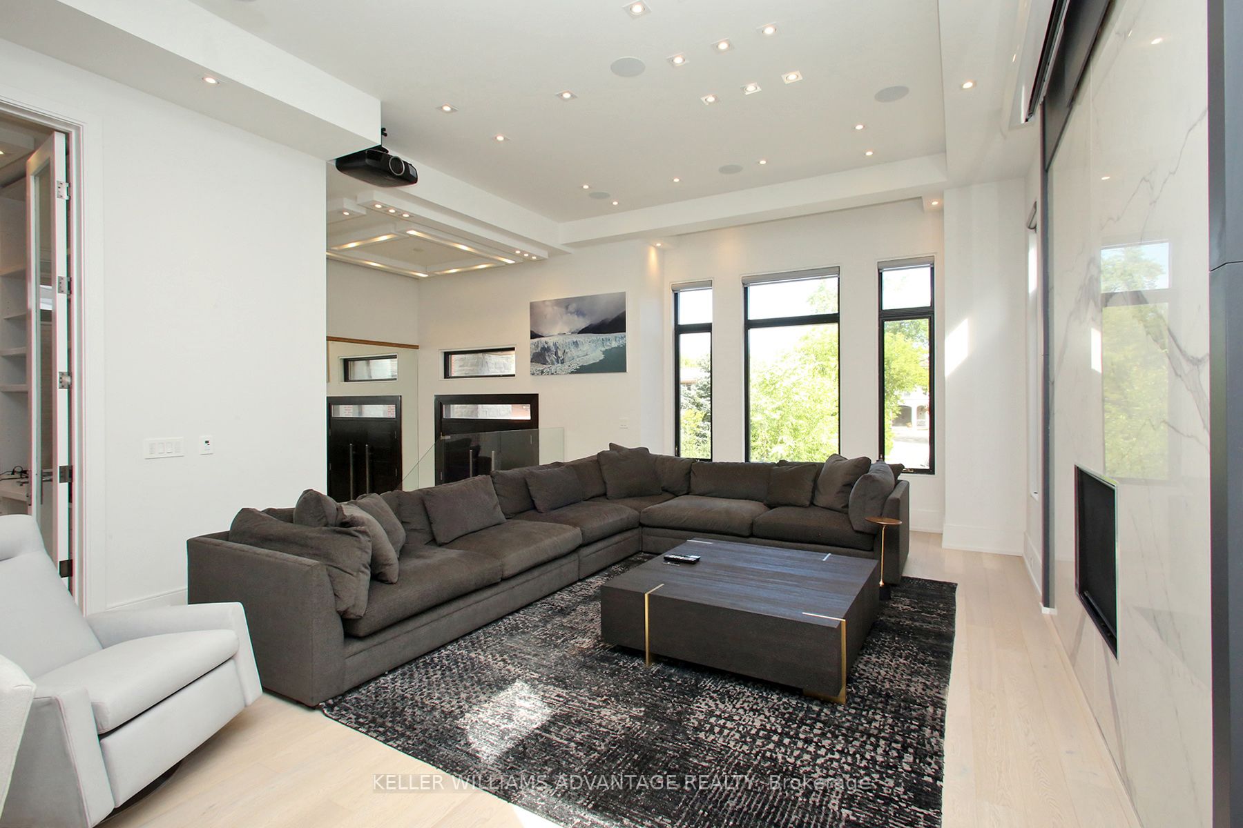49 Garden Ave