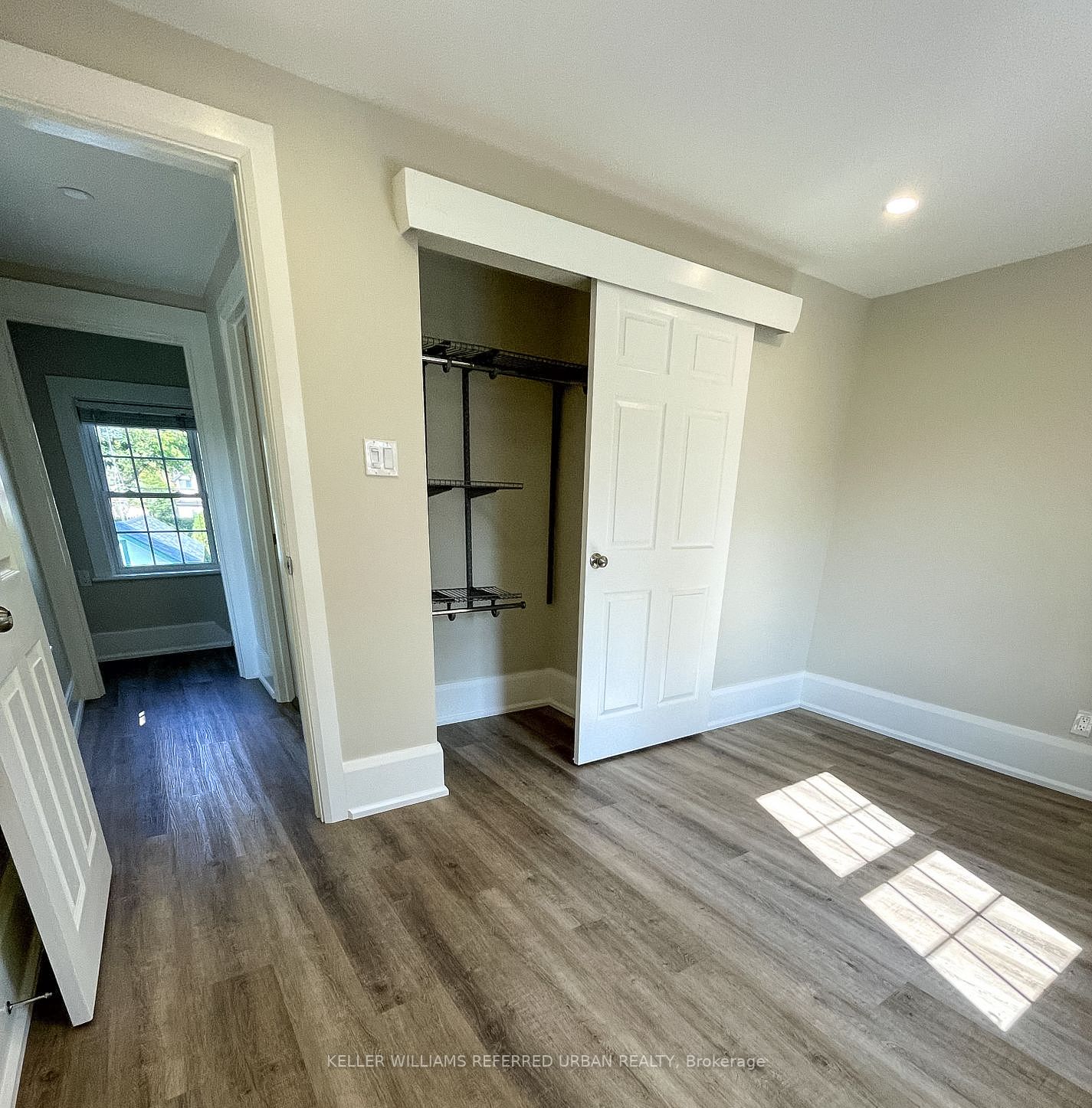 54 Centre St, #A