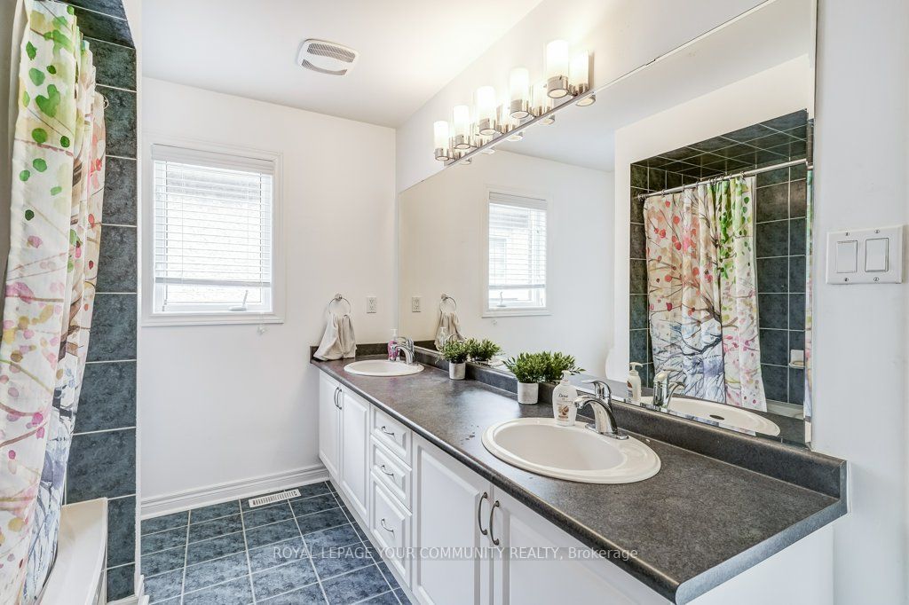 268 Thornhill Woods Dr