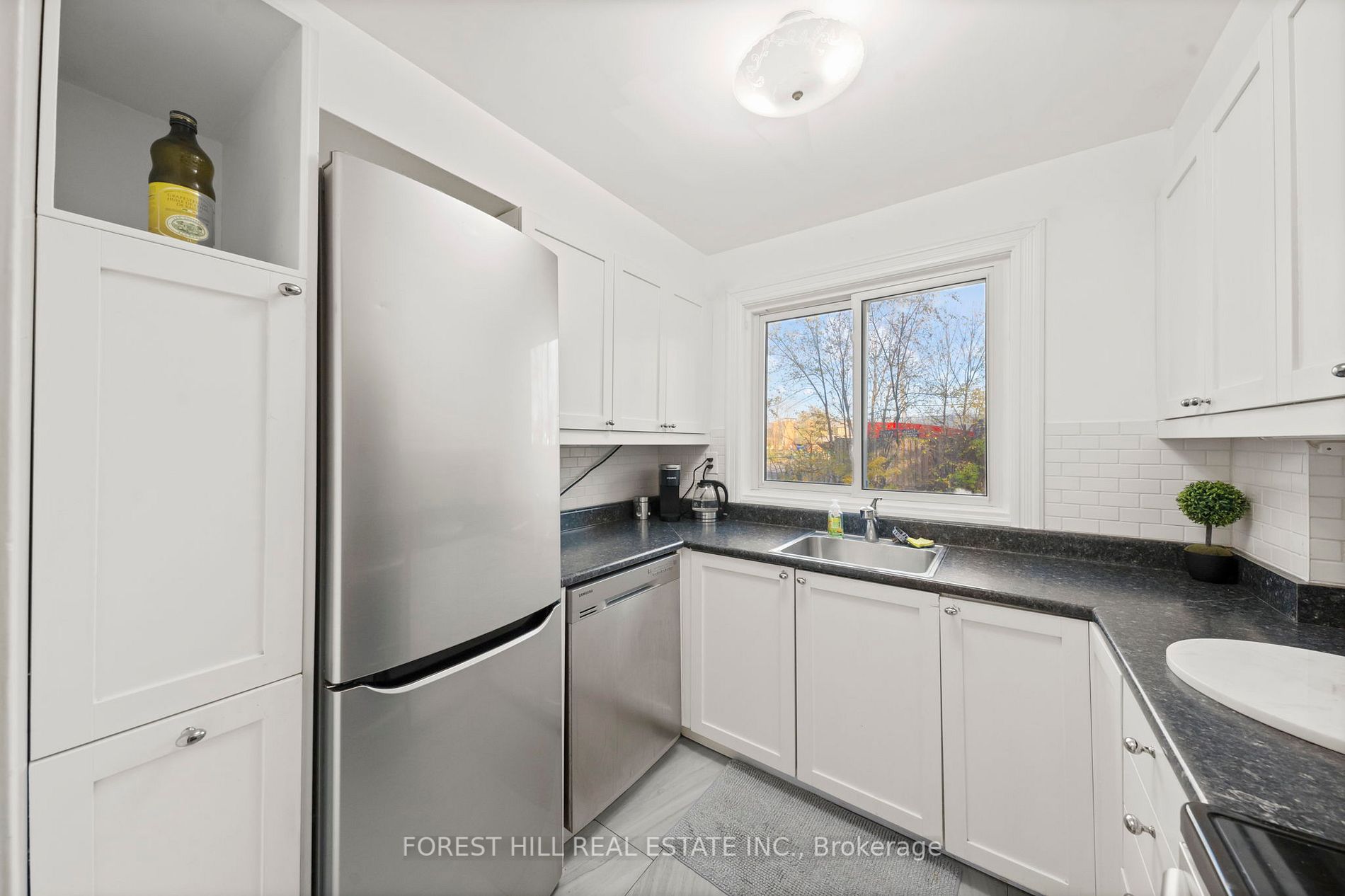 21 Elizabeth St, #206