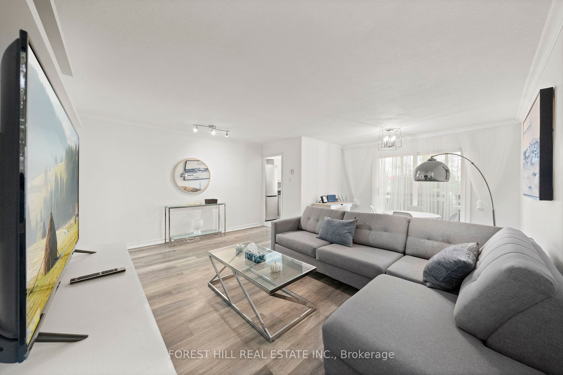 21 Elizabeth St, #206
