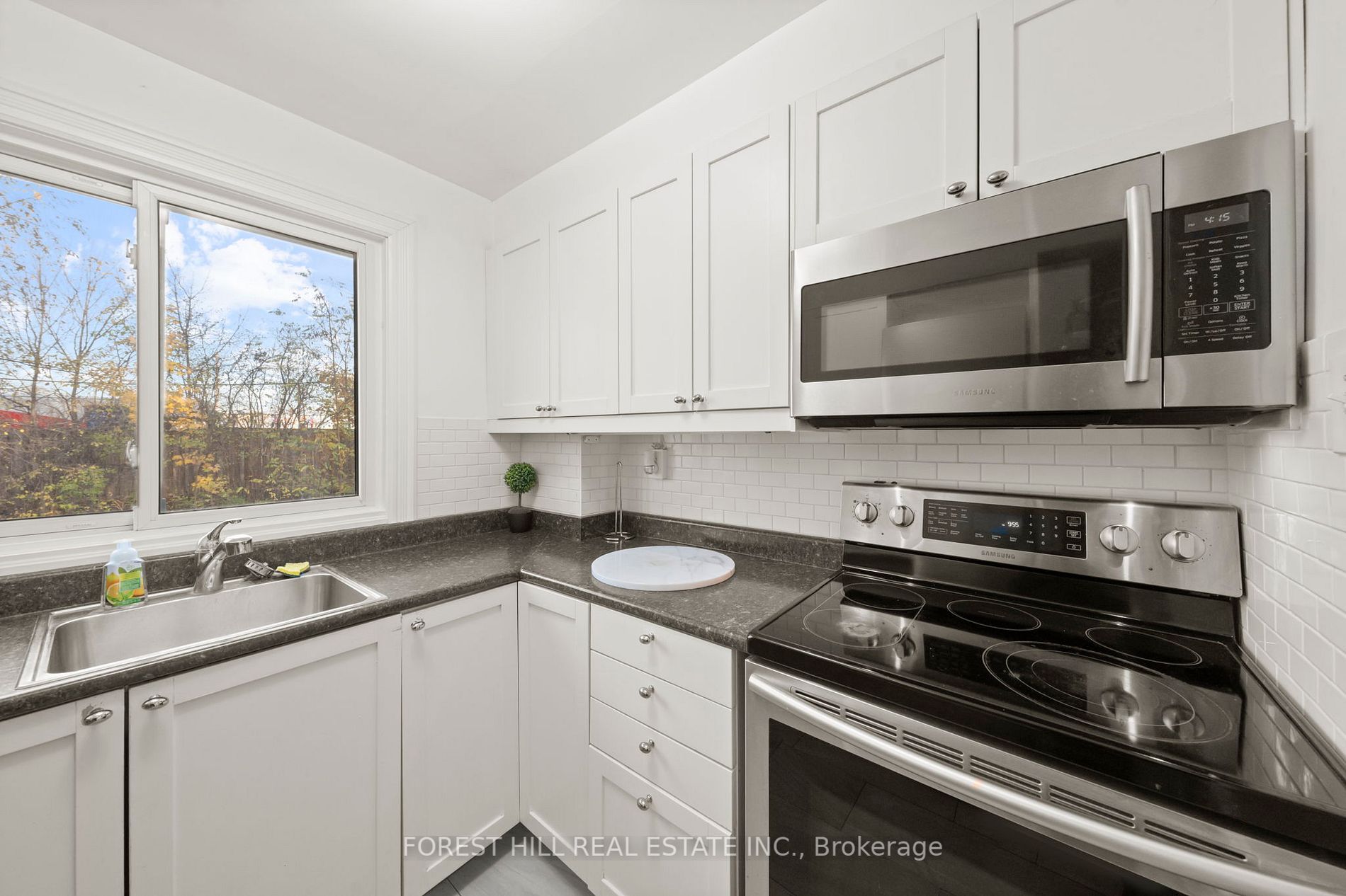 21 Elizabeth St, #206