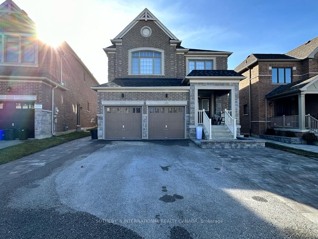 21 Larkfield Cres